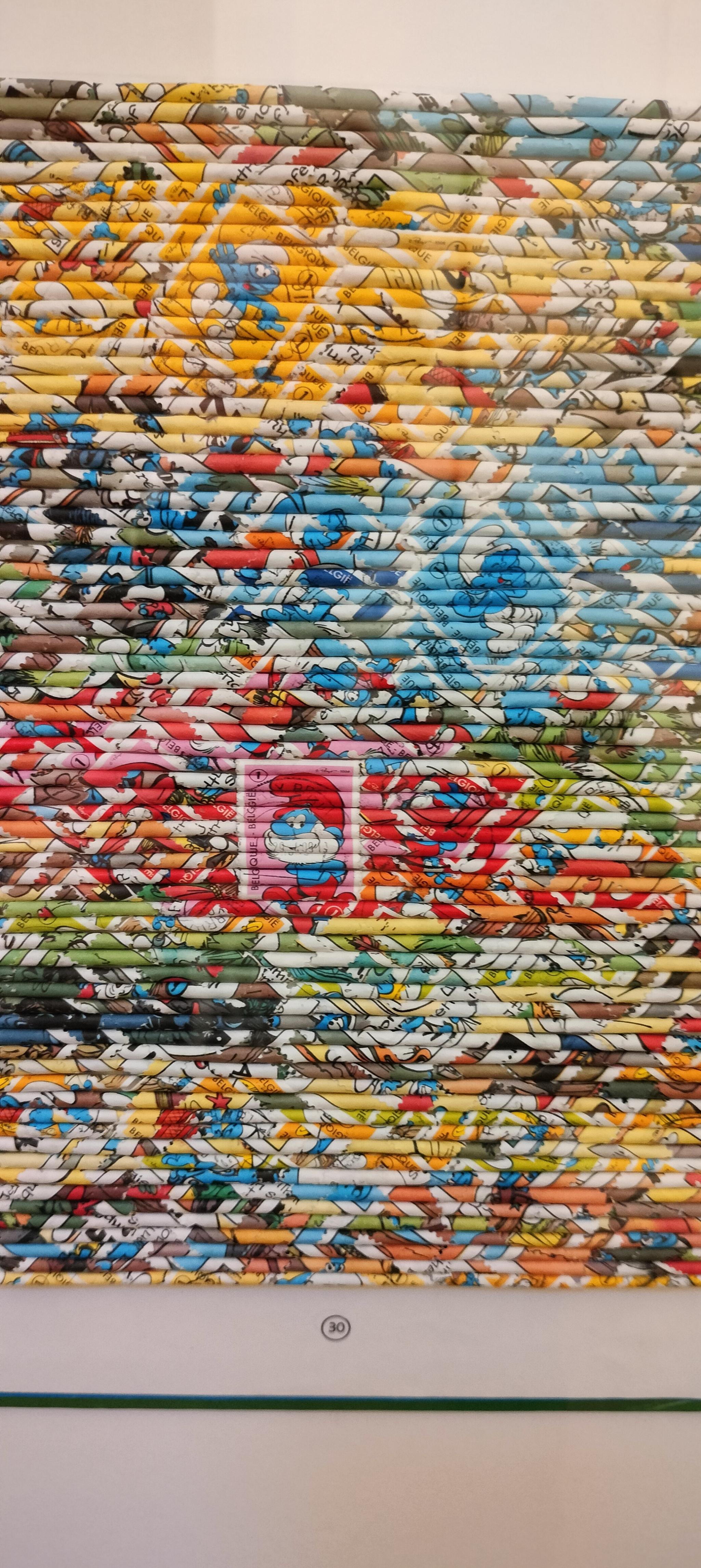 Des milliers de timbres, de la sérigraphie, de la peinture à l’épreuve ...